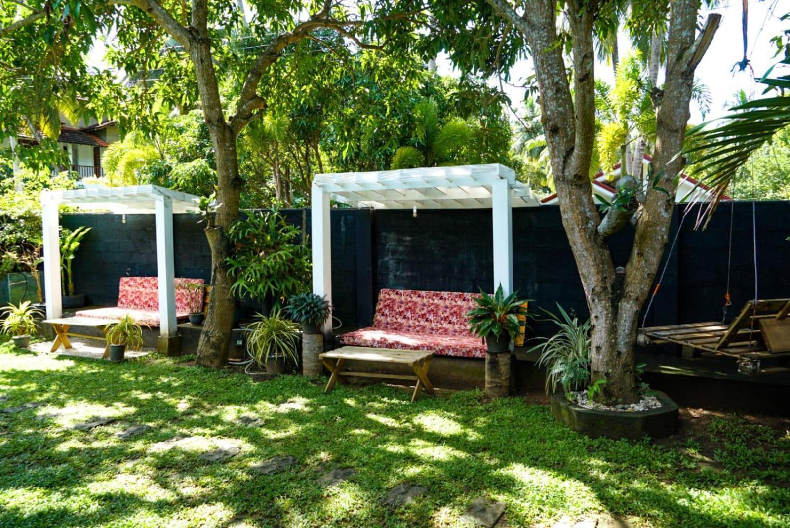 Cozy House Hotel Udawalawe Exterior photo